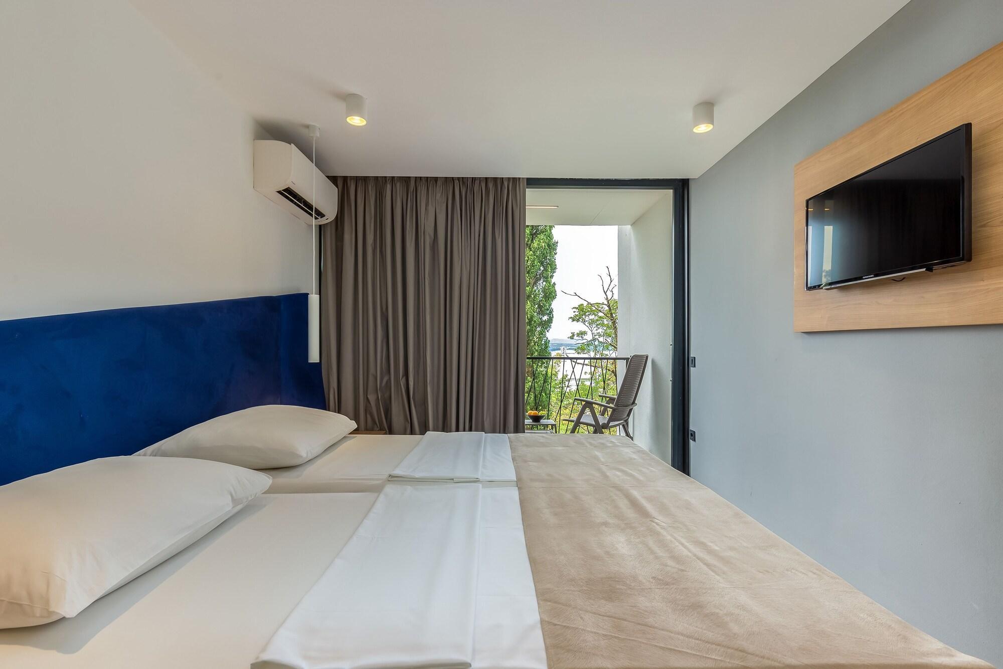 Hotel Ad Turres Crikvenica Bagian luar foto