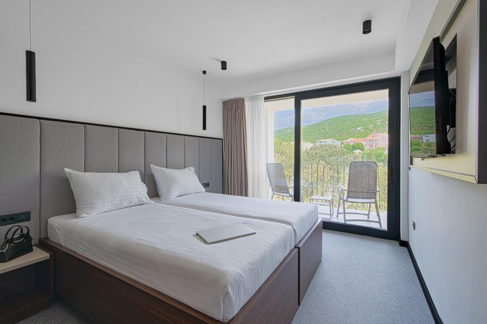Hotel Ad Turres Crikvenica Bagian luar foto